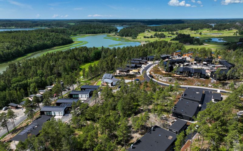 Asuntomessualue Naantalin Luonnonmaalla.